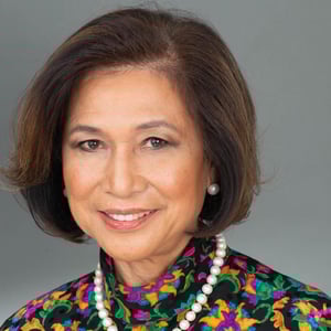 Loida Lewis Headshot