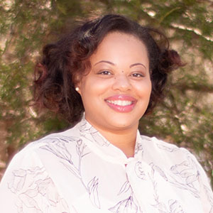 Erica Roberts Headshot