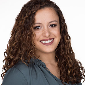 Breanna Shorten Headshot